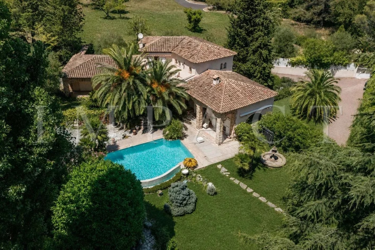 Luxury House for sale in Mougins, 1 780 000 €, Photo 2