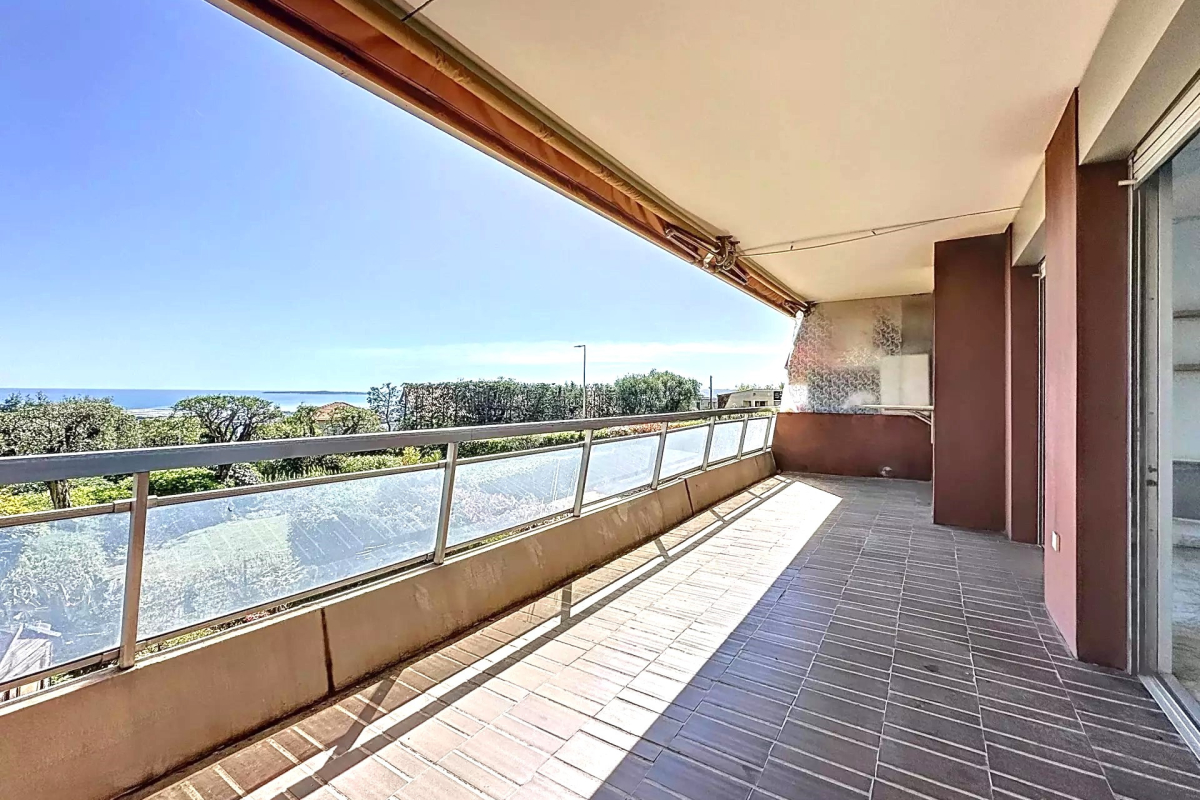 Luxury Apartment for sale in Nice, 580 000 €, Photo 2