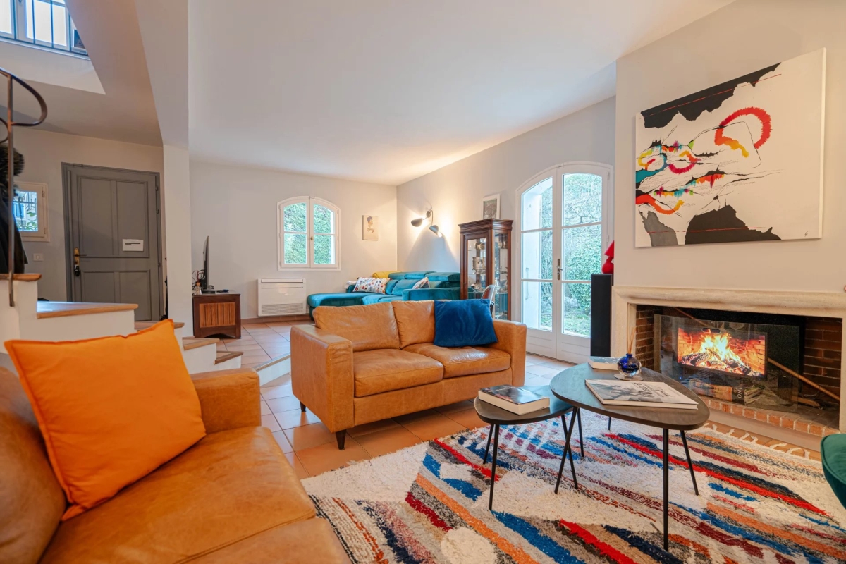 Luxury House for sale in Saint-Marc-Jaumegarde, 1 395 000 €, Photo 3