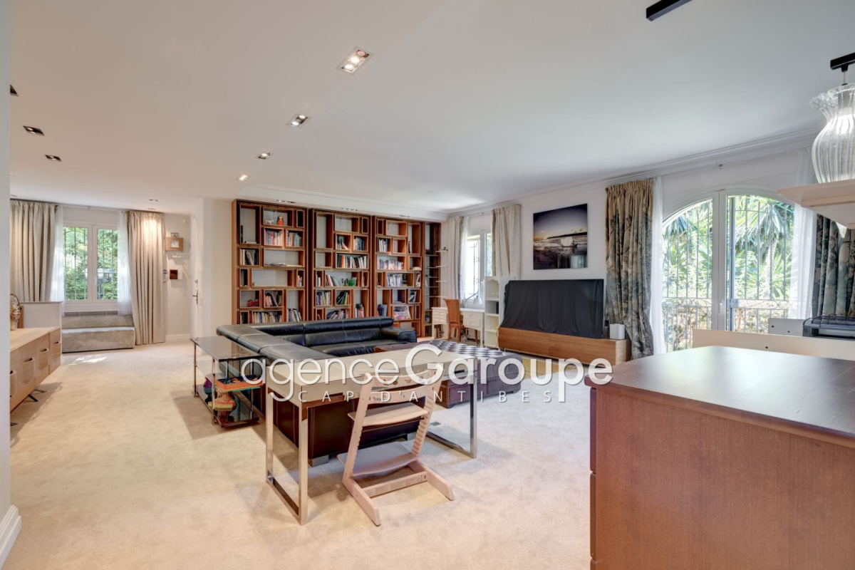 Maison de luxe à vendre à Cap d'Antibes, 3 300 000 €, Photo 3