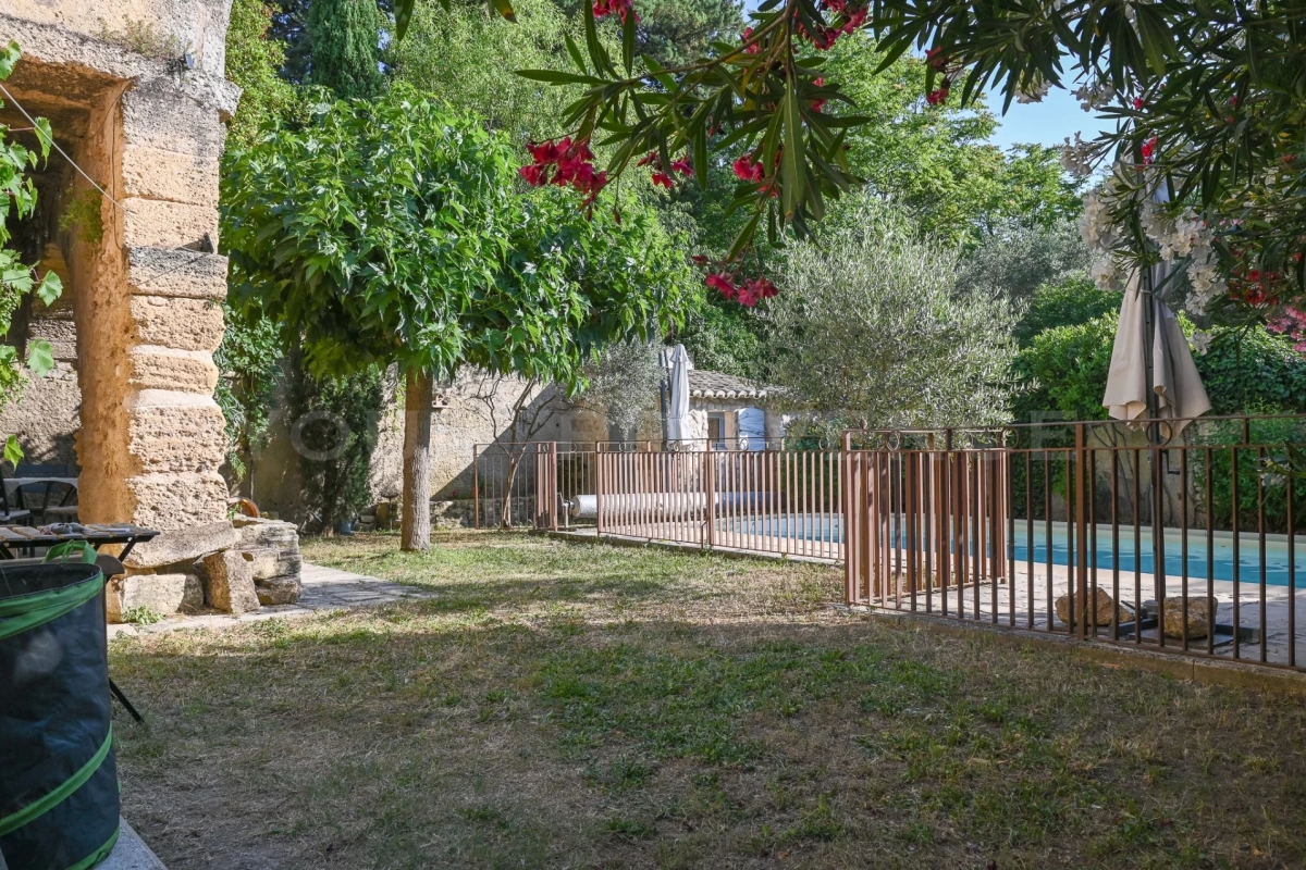 Luxury House for sale in Taillades, 530 000 €, Photo 4