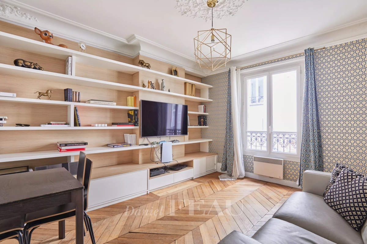 Appartement de luxe à vendre à Paris 7ème, 690 000 €, Photo 1