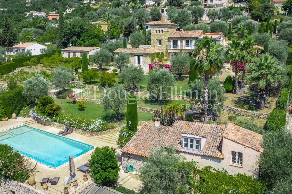 Luxury House for sale in Châteauneuf-Grasse, 3 850 000 €, Photo 2