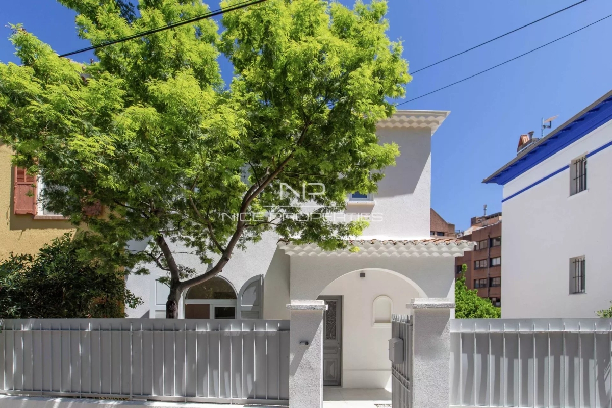 Luxury House for sale in Nice, 1 090 000 €, Photo 1