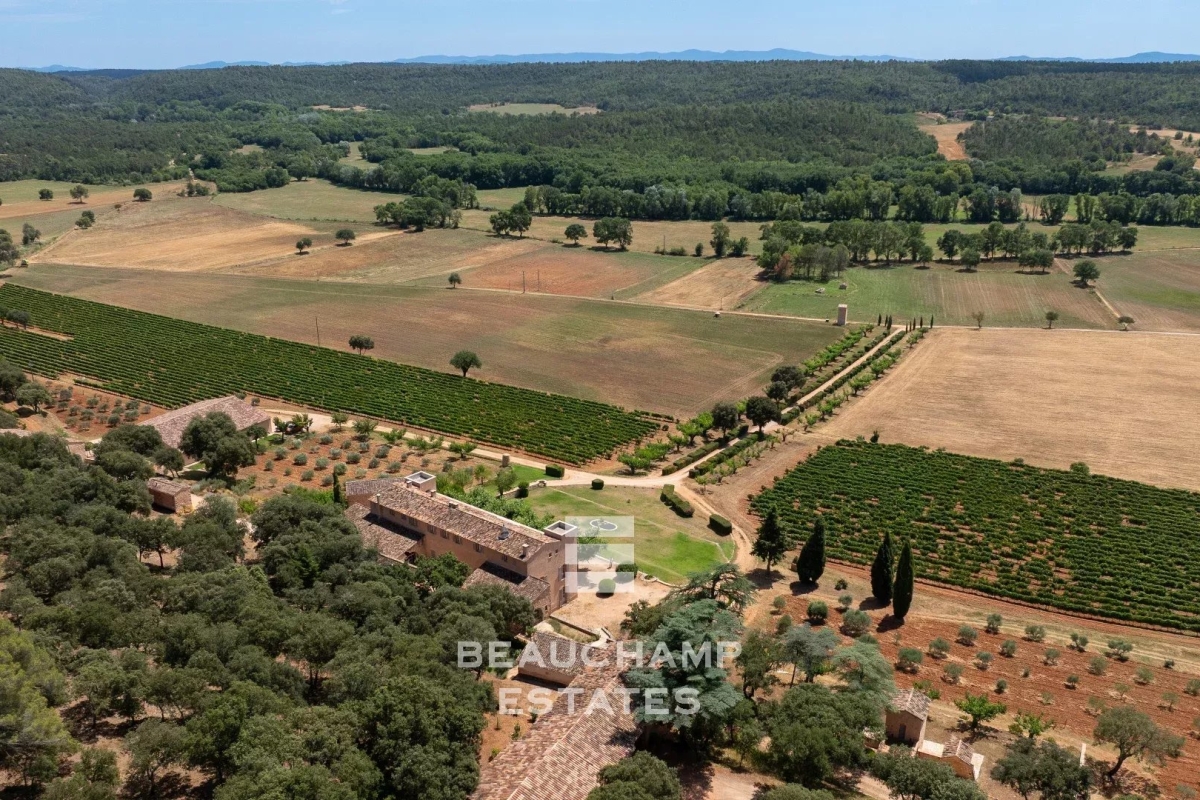 Luxury House for sale in Saint-Maximin-la-Sainte-Baume, 13 500 000 €, Photo 1