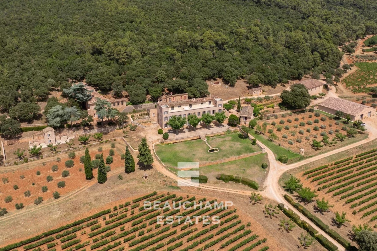 Luxury House for sale in Saint-Maximin-la-Sainte-Baume, 13 500 000 €, Photo 3