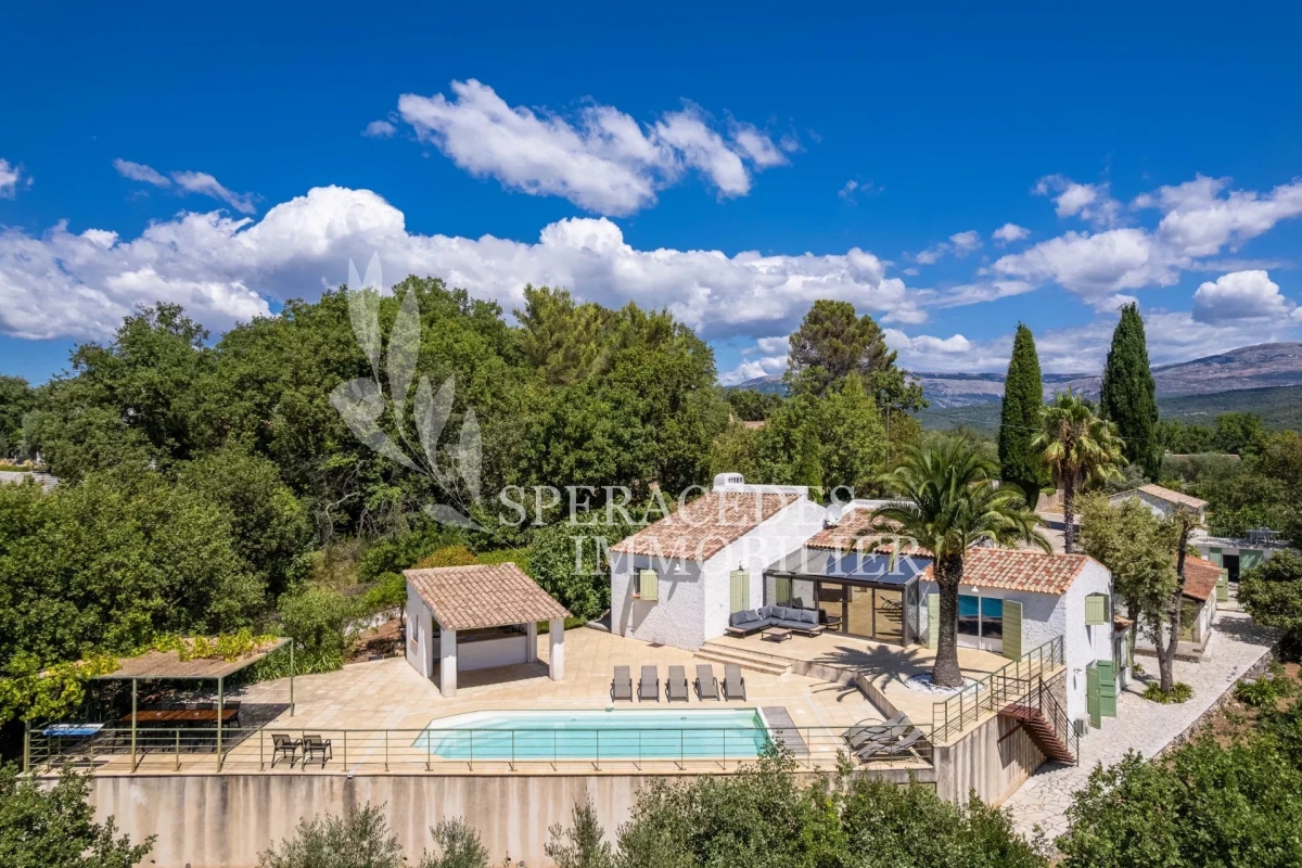 Luxury House for sale in Saint-Cézaire-sur-Siagne, 990 000 €, Photo 1