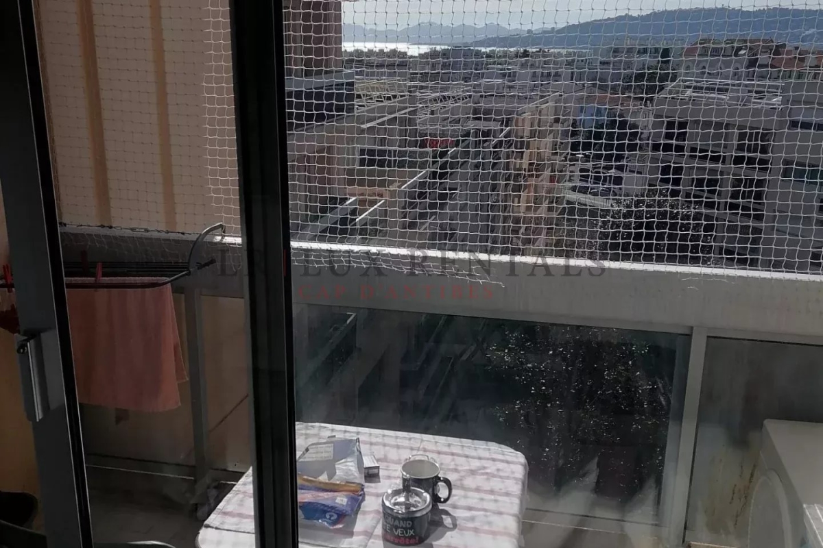 Appartement de luxe à louer à Juan-les-Pins, 800 €, Photo 3