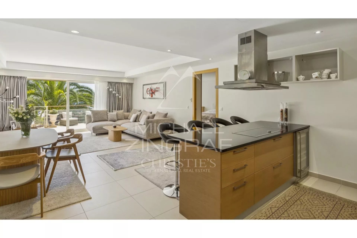 Luxury Apartment for sale in Théoule-sur-Mer, 1 195 000 €, Photo 3