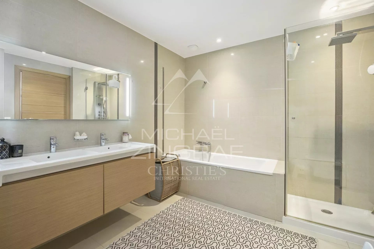 Luxury Apartment for sale in Théoule-sur-Mer, 1 195 000 €, Photo 5