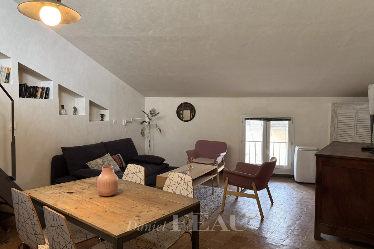 Appartement de luxe à vendre à Lourmarin, 229 000 €, Photo 2