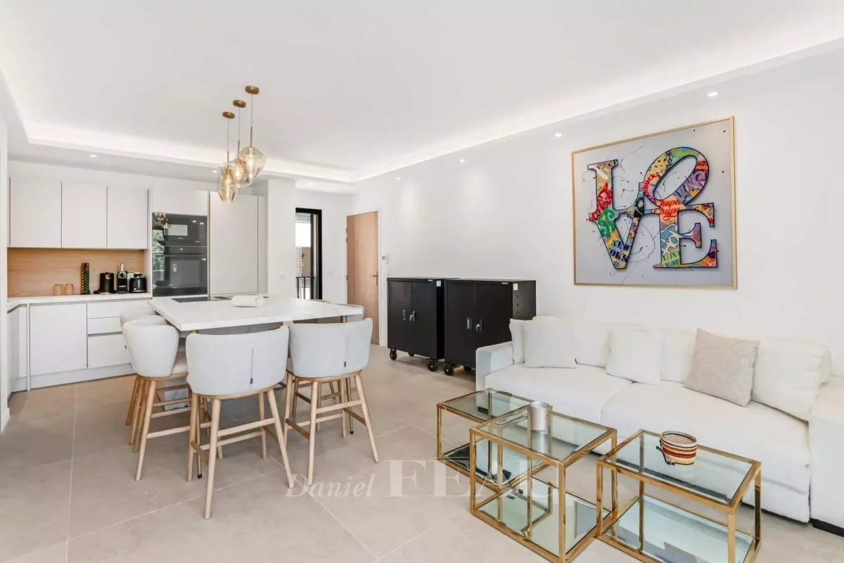 Appartement de luxe à vendre à Saint-Tropez, 1 950 000 €, Photo 3