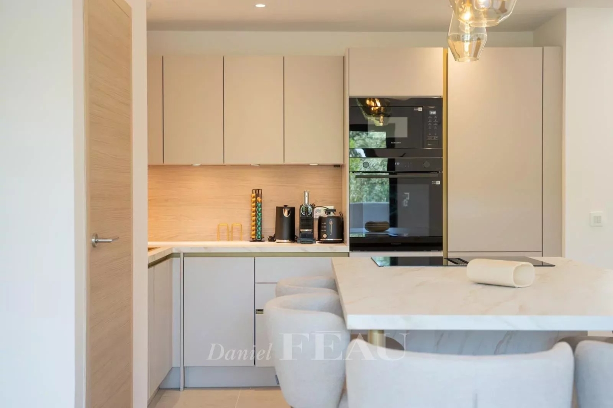 Appartement de luxe à vendre à Saint-Tropez, 1 950 000 €, Photo 5