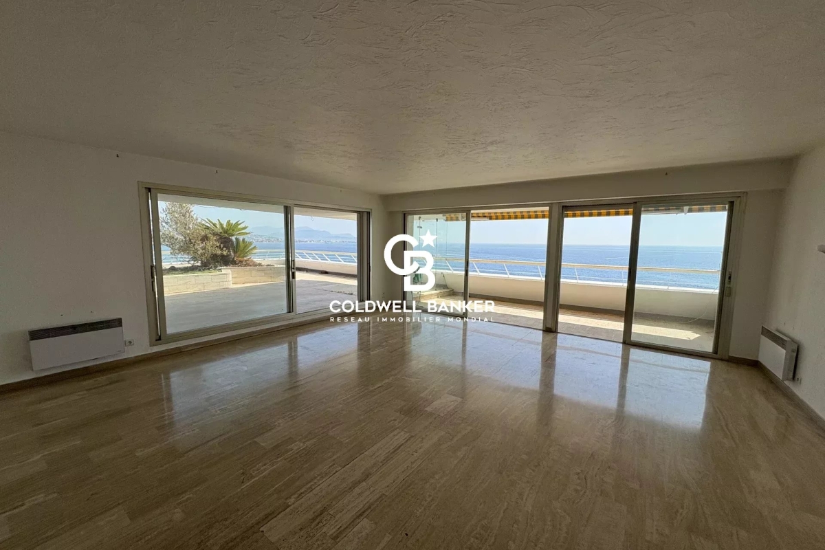 Luxury Apartment for sale in Villeneuve-Loubet, 1 980 000 €, Photo 2