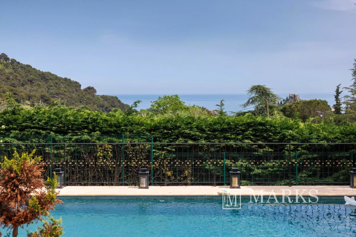 Luxury House for sale in Èze, 3 900 000 €, Photo 1