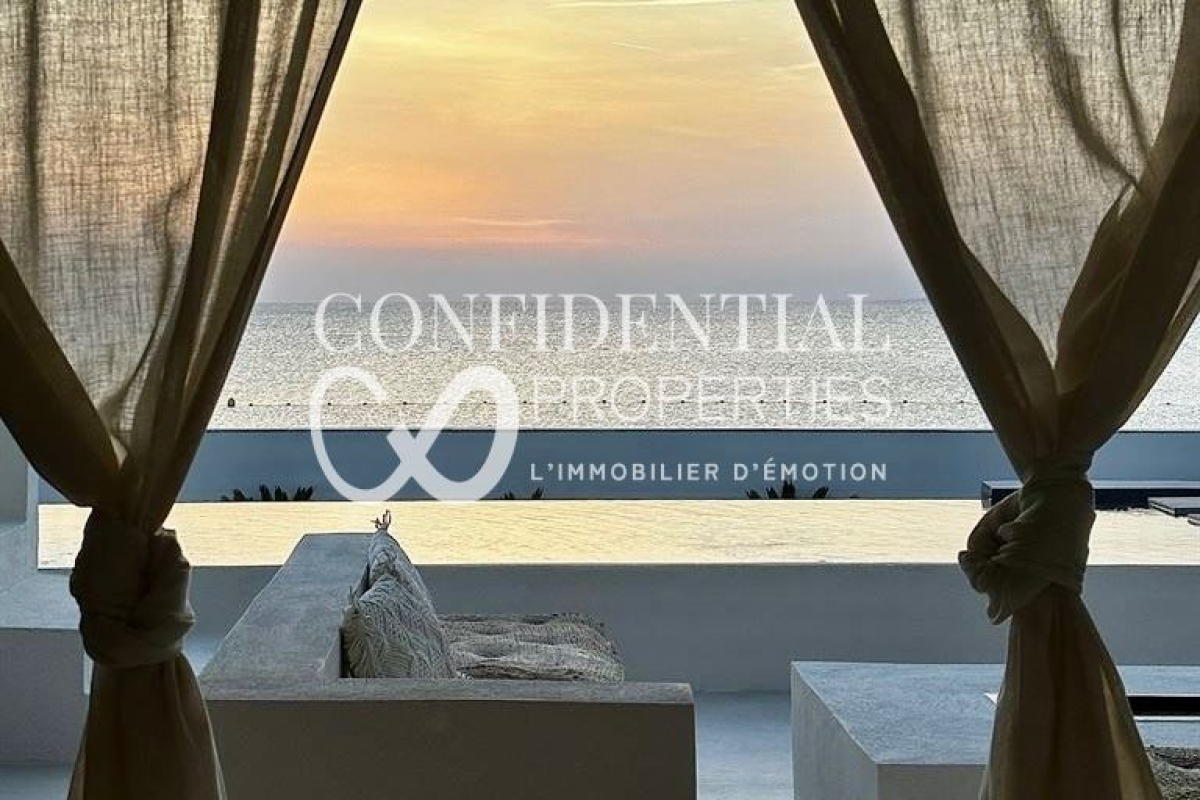 Maison de luxe à vendre à Le Brusc, 4 410 000 €, Photo 1