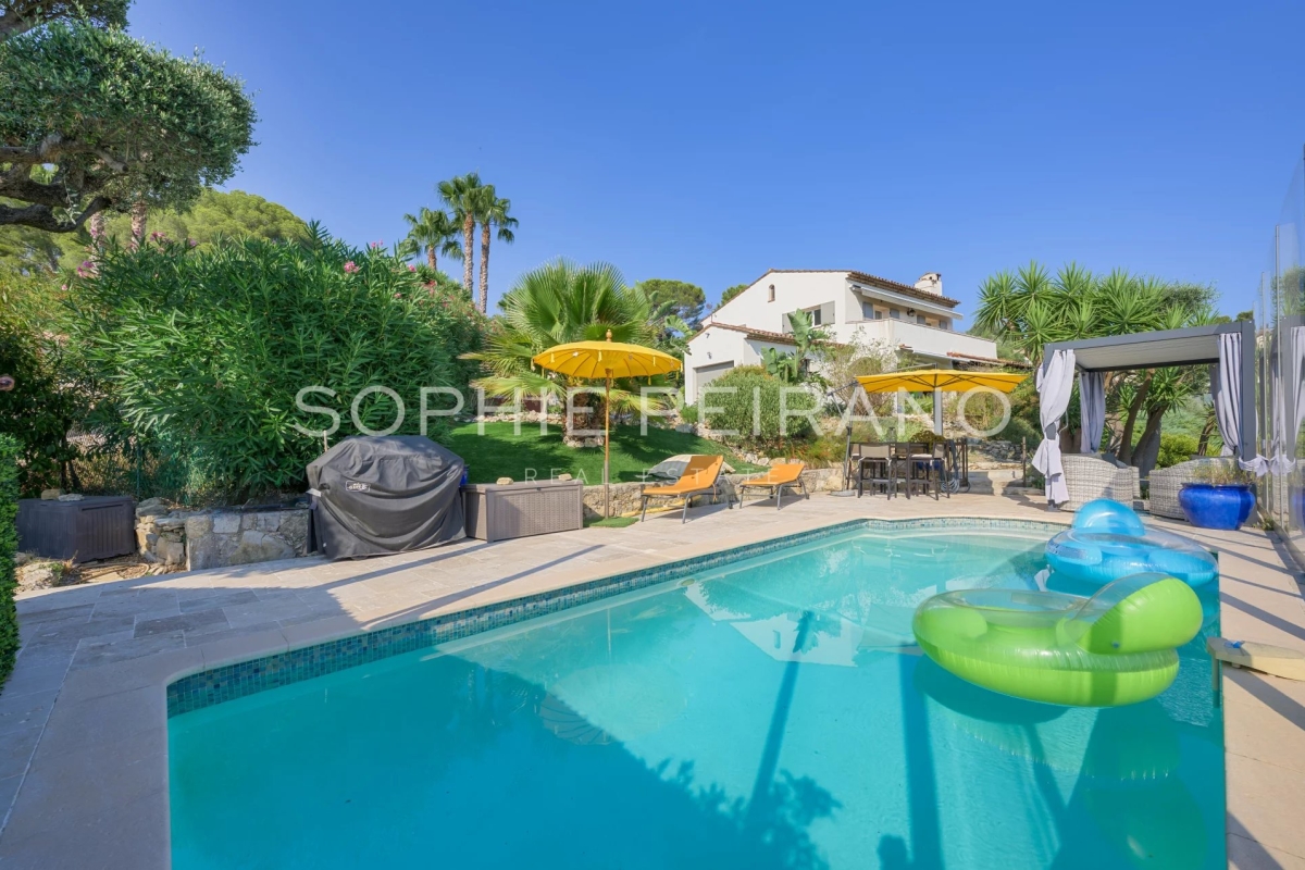Luxury House for sale in Mougins, 1 590 000 €, Photo 2