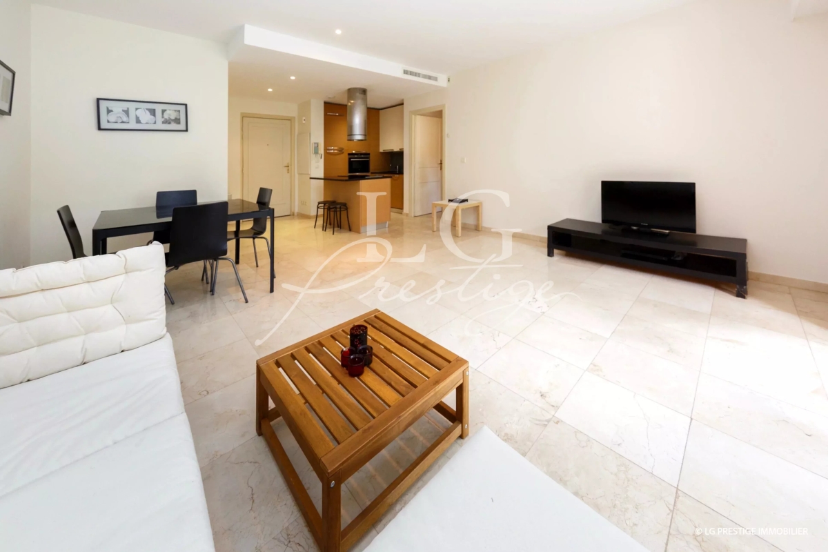 Appartement de luxe à vendre à Théoule-sur-Mer, 330 000 €, Photo 5