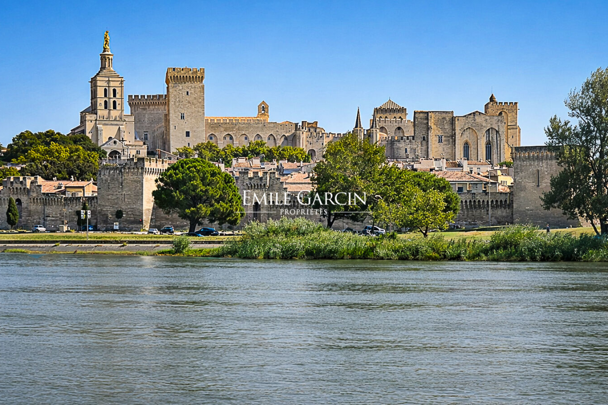 Maison de luxe à vendre à Avignon, 400 000 €, Photo 1