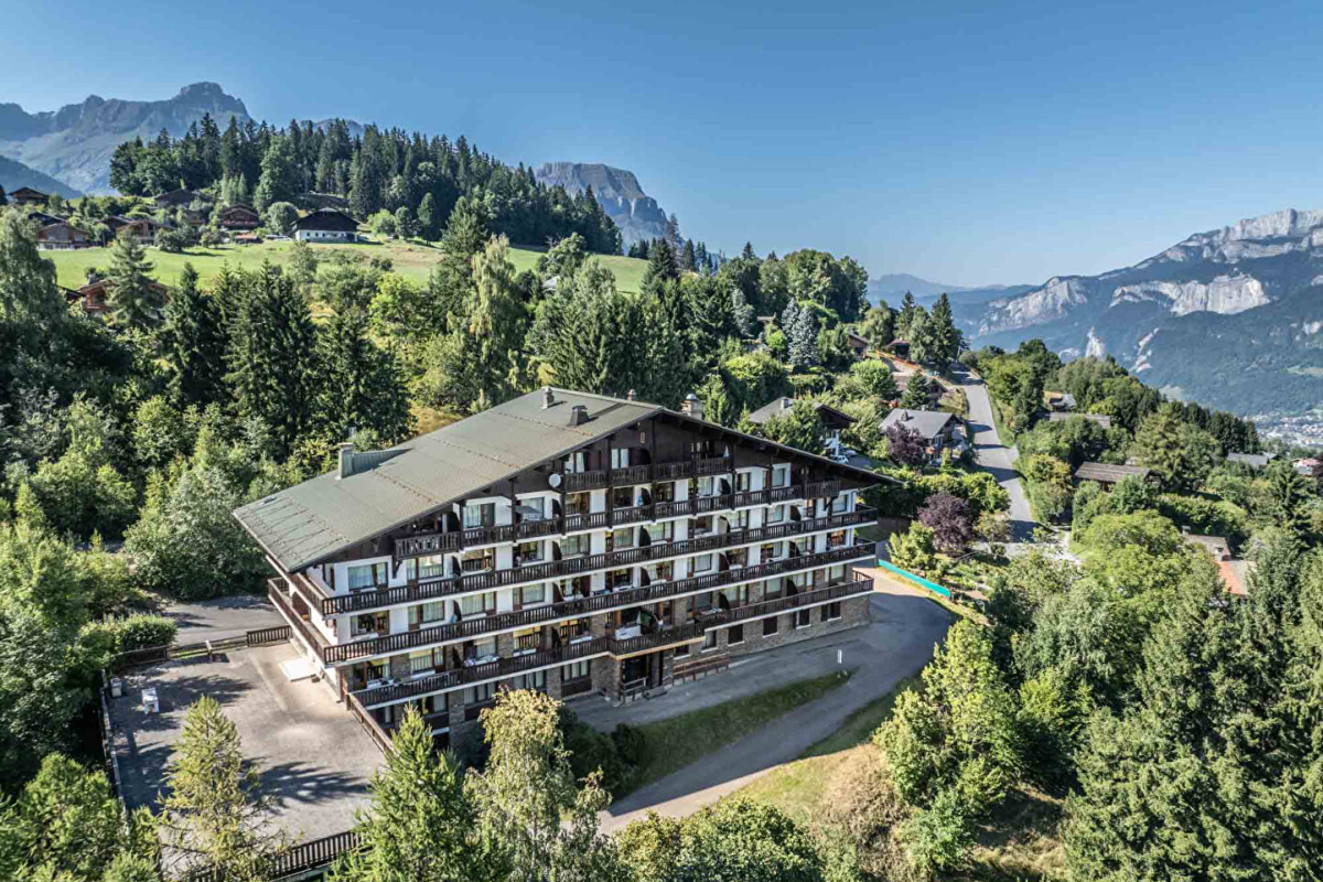 Luxury Apartment for sale in Combloux, 1 550 000 €, Photo 1