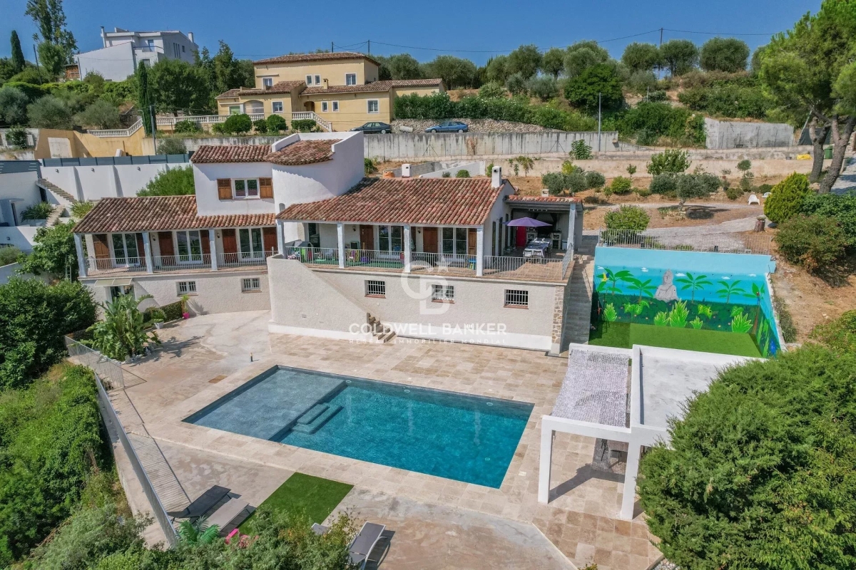 Maison de luxe à vendre à Nice, 1 799 000 €, Photo 1