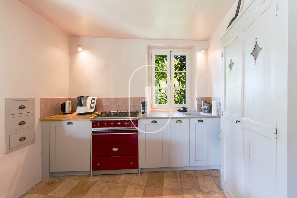 Maison de luxe à vendre à Bonnieux, 775 000 €, Photo 3