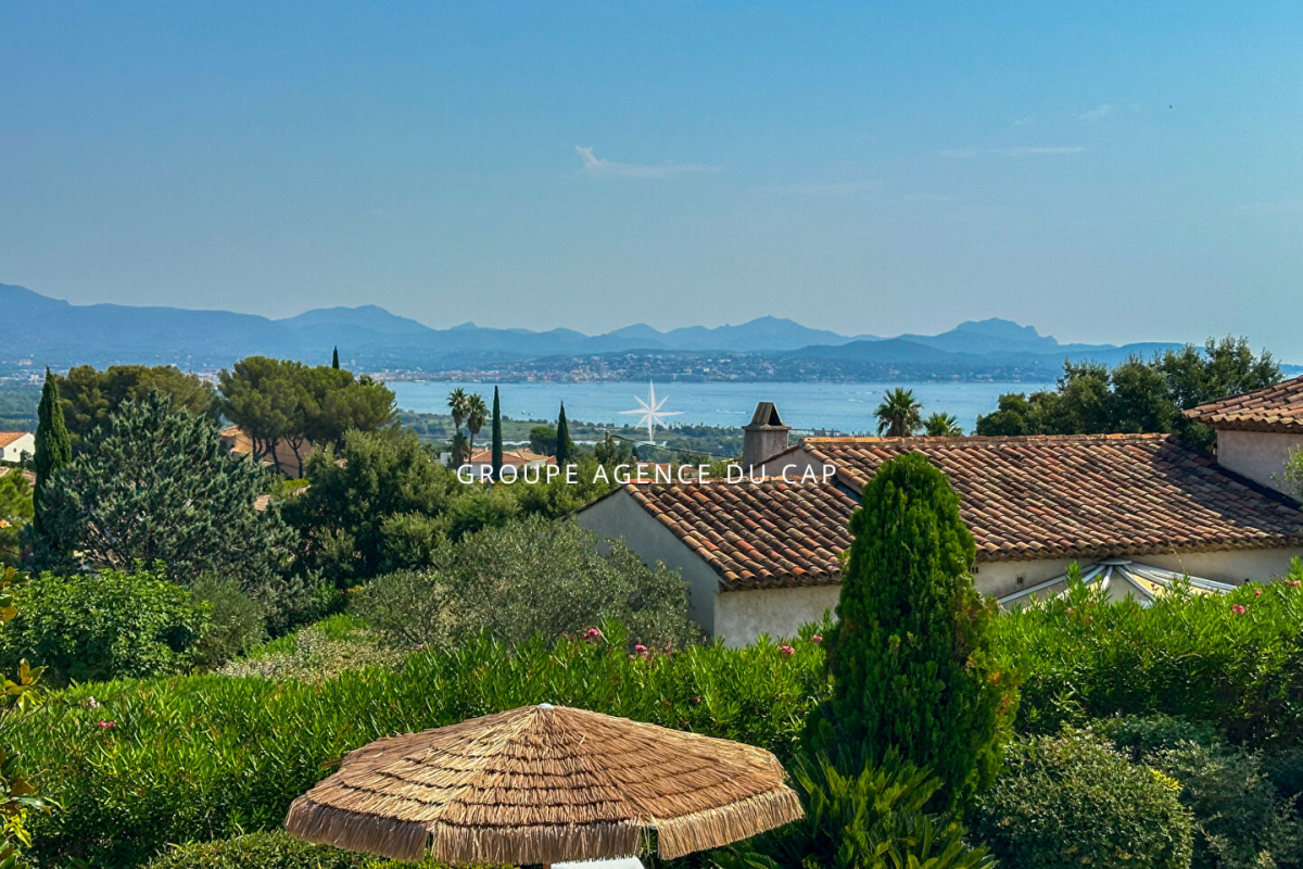 Maison de luxe à vendre à Saint-Aygulf, 1 349 000 €, Photo 3