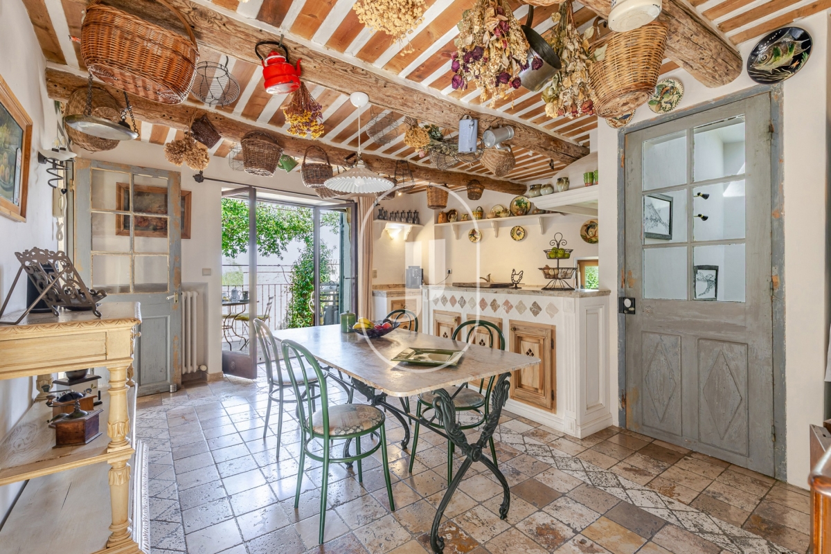 Luxury House for sale in Robion, 1 490 000 €, Photo 3