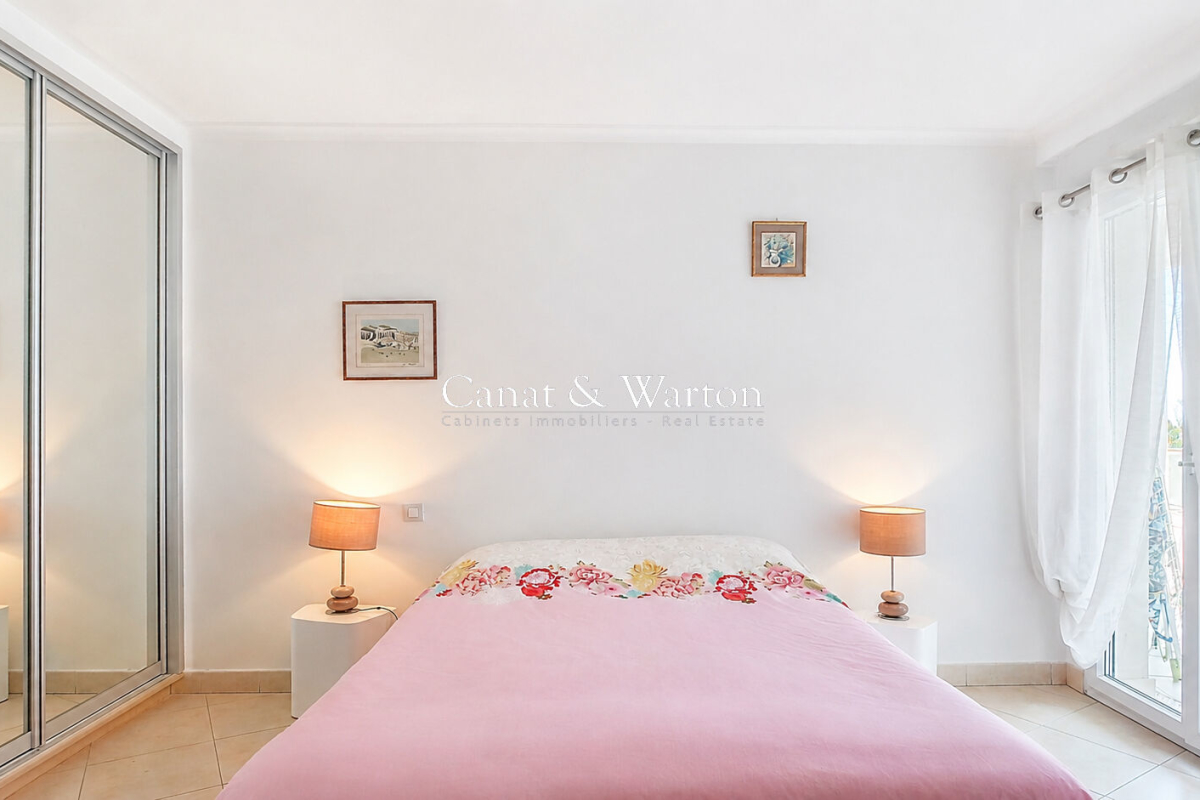 Luxury Apartment for sale in Fréjus, 465 000 €, Photo 4