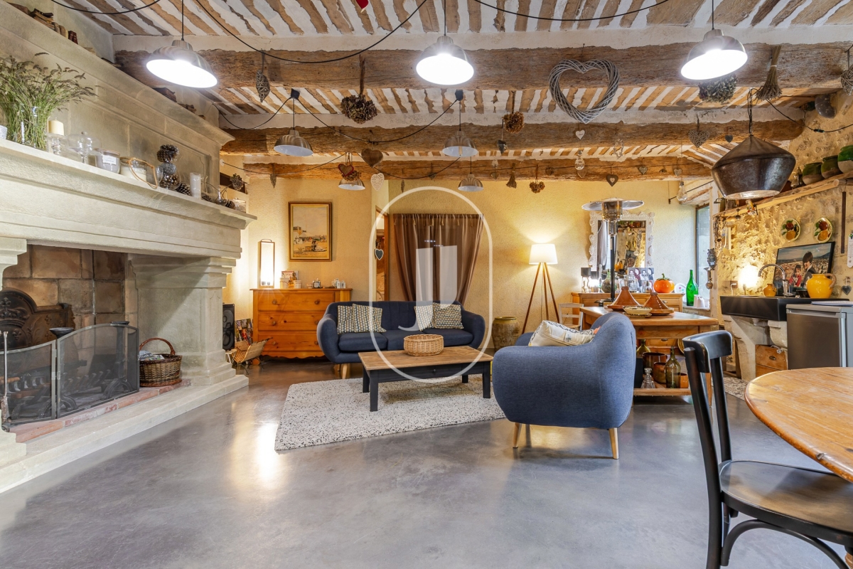 Luxury House for sale in Robion, 1 490 000 €, Photo 4
