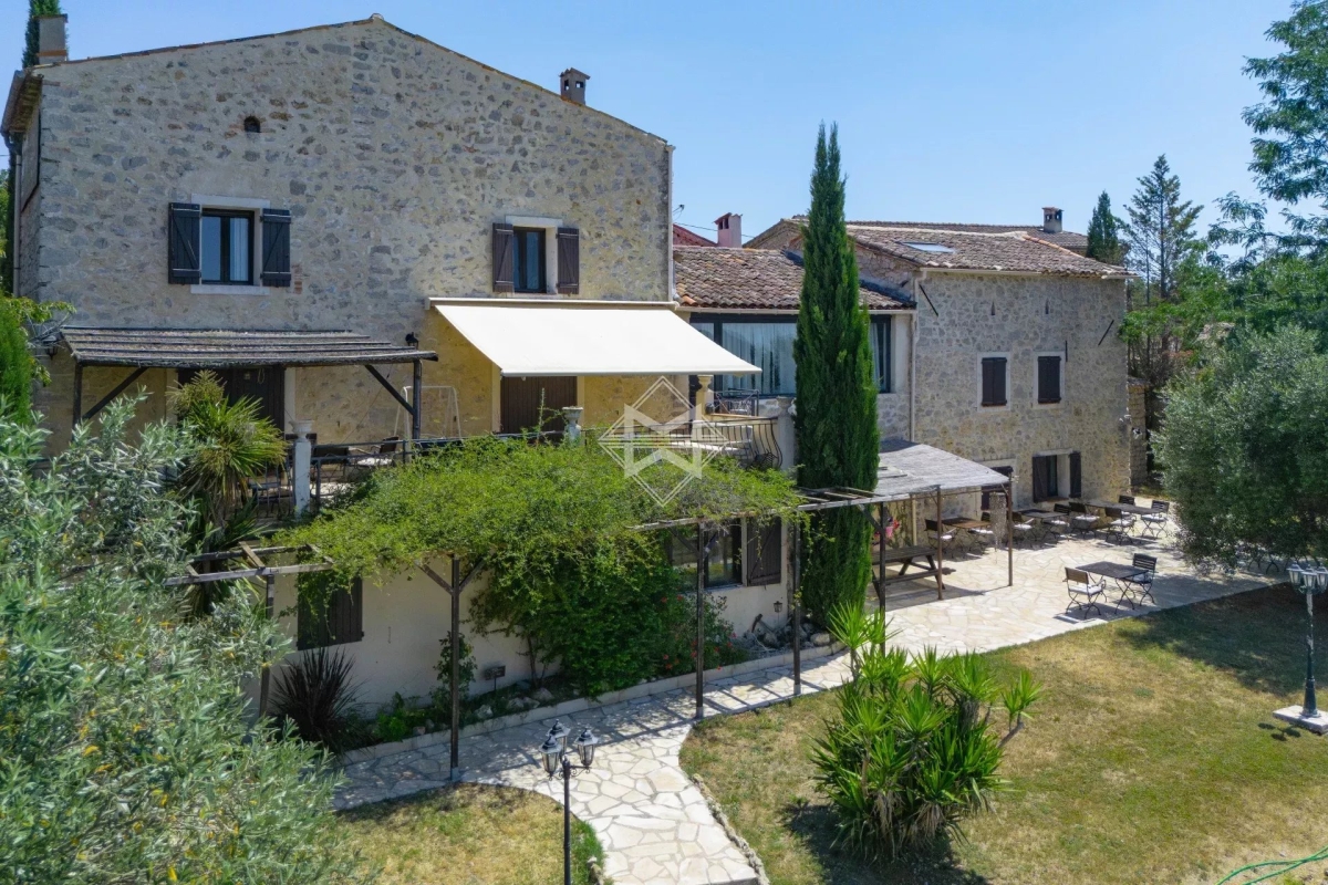 Luxury House for sale in Fayence, 1 580 000 €, Photo 1