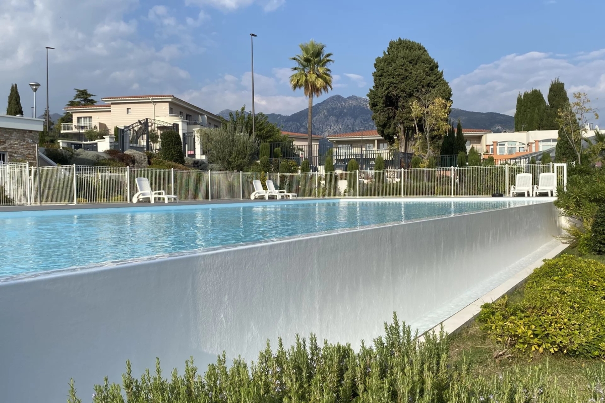 Appartement de luxe à vendre à Roquebrune-Cap-Martin, 600 000 €, Photo 2