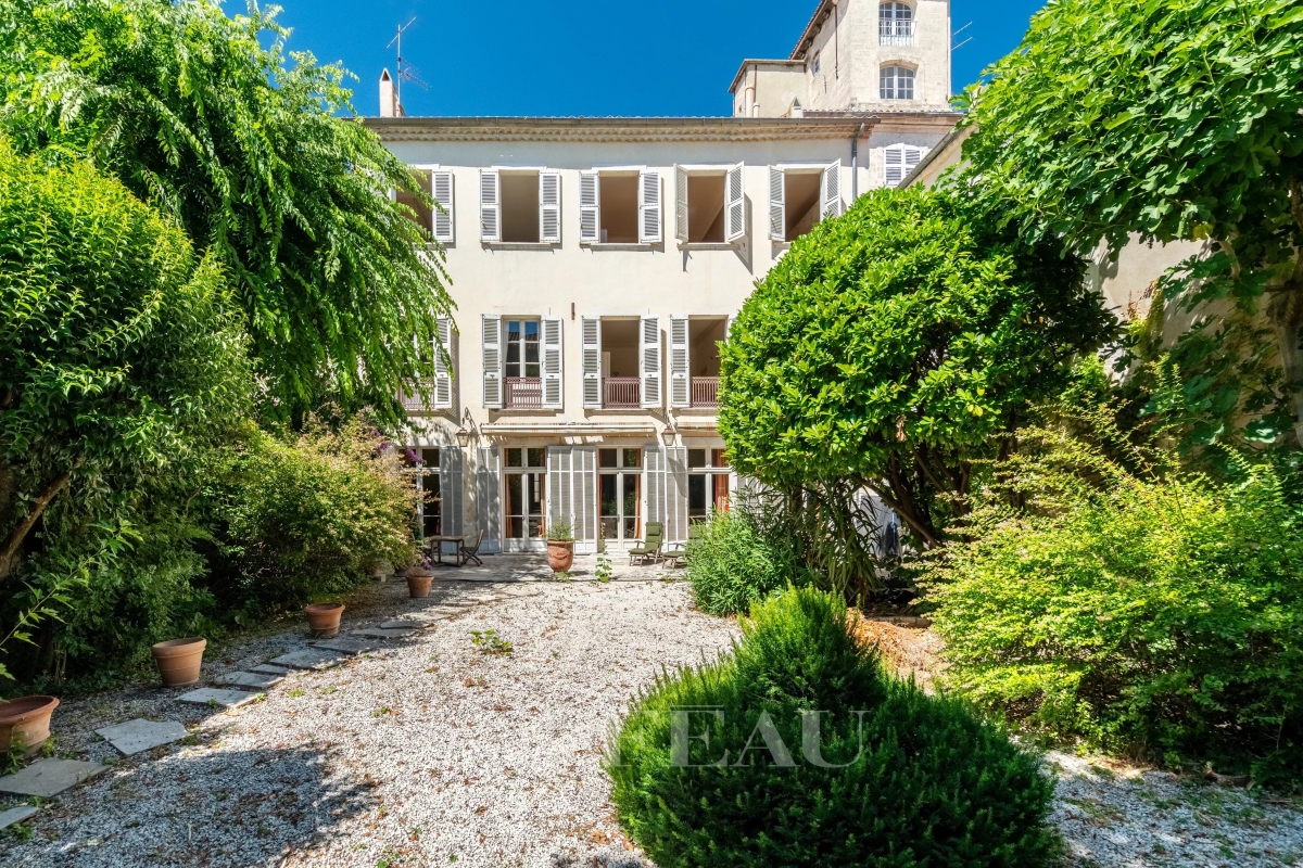 Maison de luxe à vendre à Avignon, 1 575 000 €, Photo 2