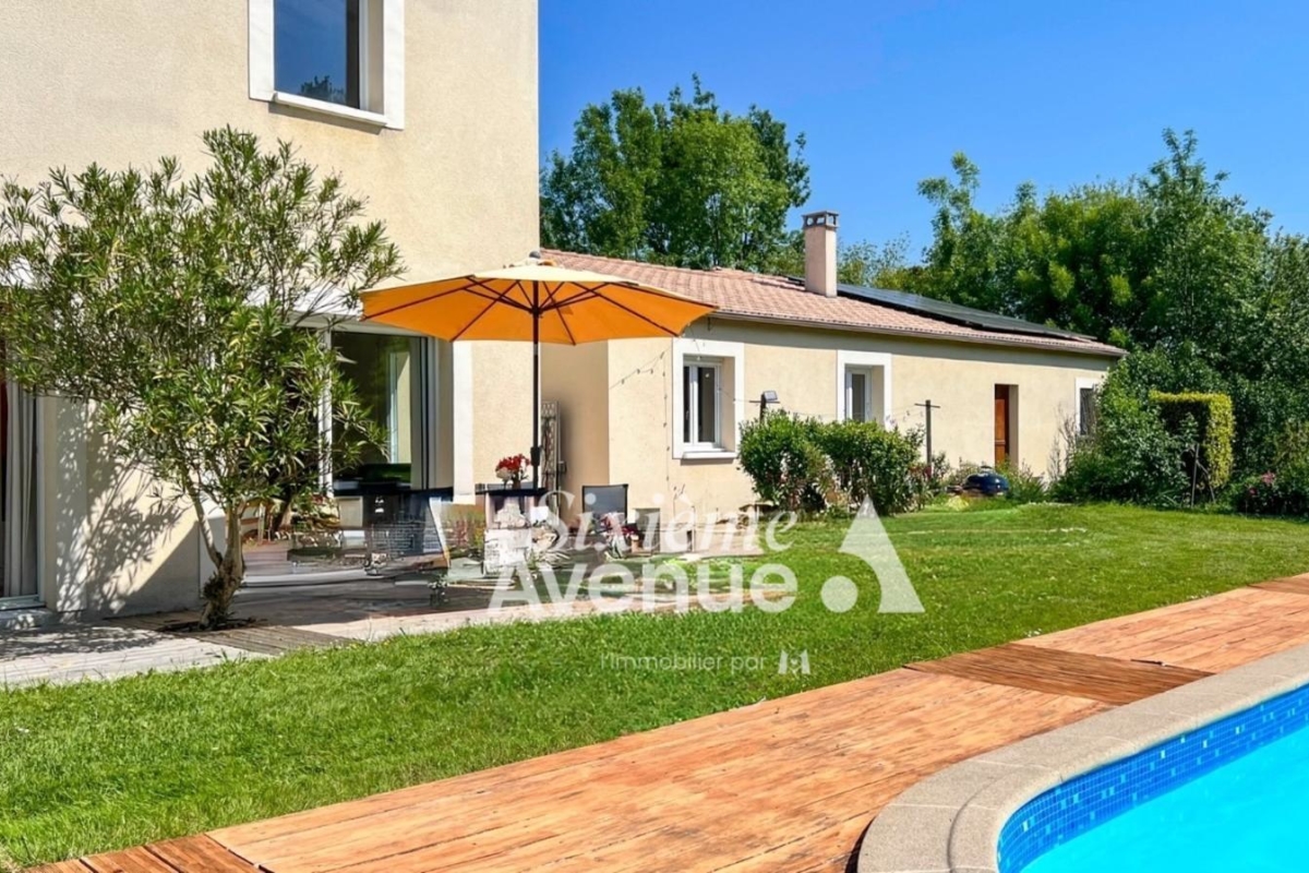 Maison de luxe à vendre à Saintes, 429 000 €, Photo 4