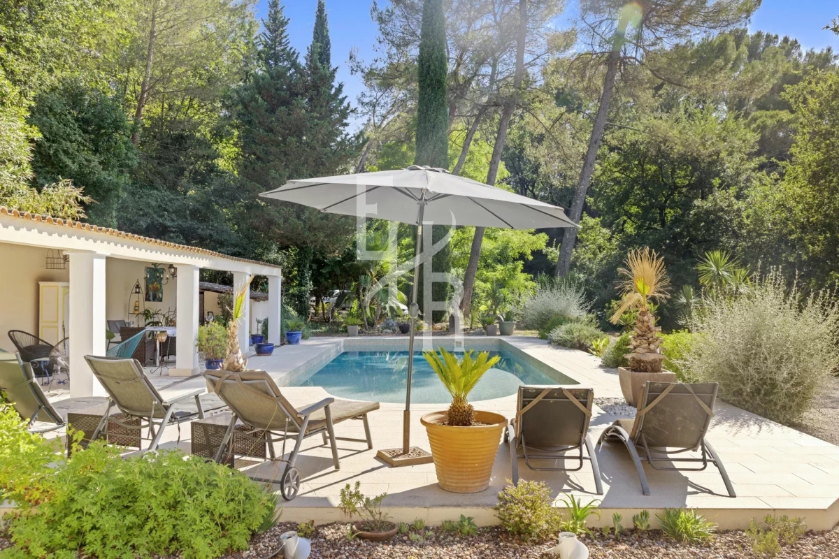 Maison de luxe à vendre à Mougins, 1 650 000 €, Photo 3