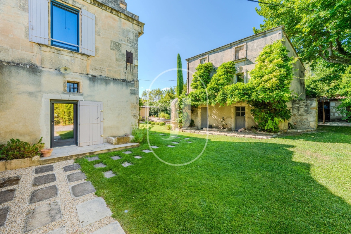 Luxury House for sale in Mouriès, 1 295 000 €, Photo 3