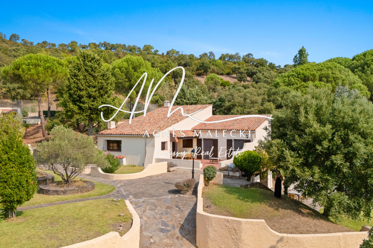 Maison de luxe à vendre à Bormes-les-Mimosas, 1 350 000 €, Photo 4