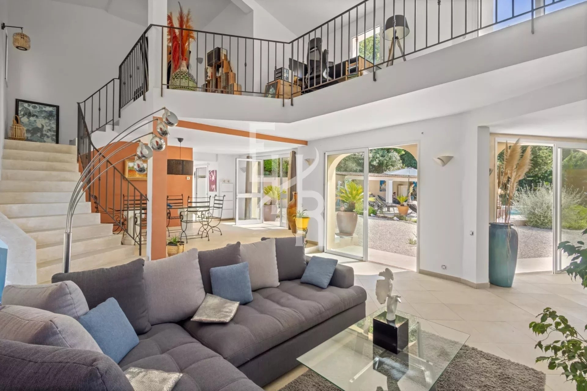Maison de luxe à vendre à Mougins, 1 650 000 €, Photo 6