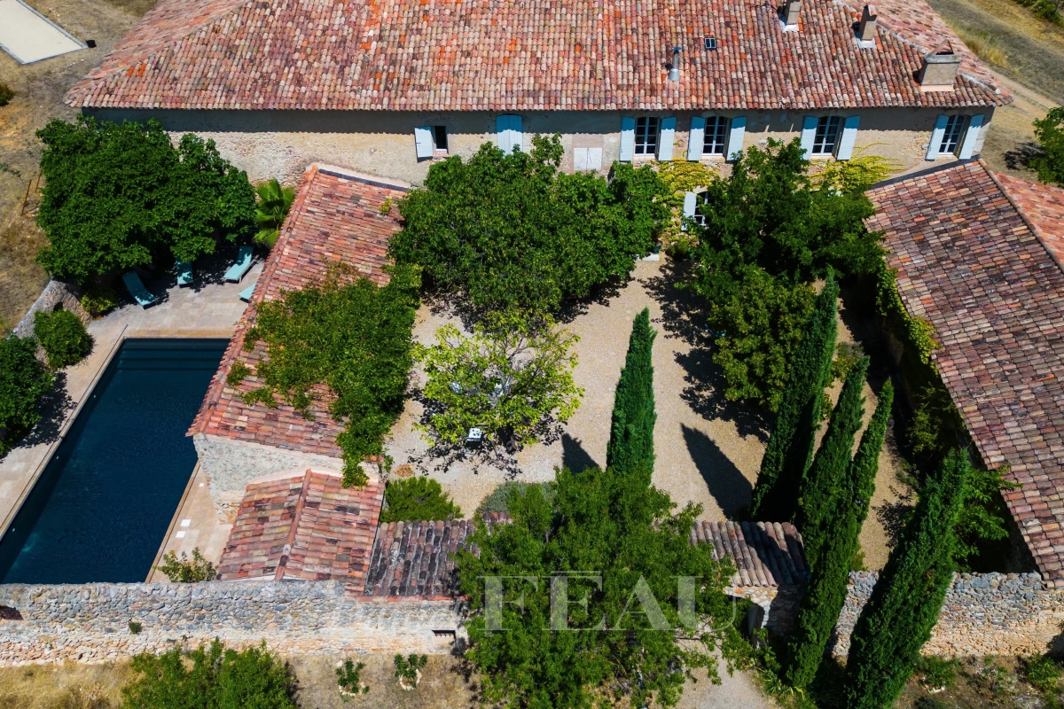 Luxury House for sale in Manosque, 2 250 000 €, Photo 1