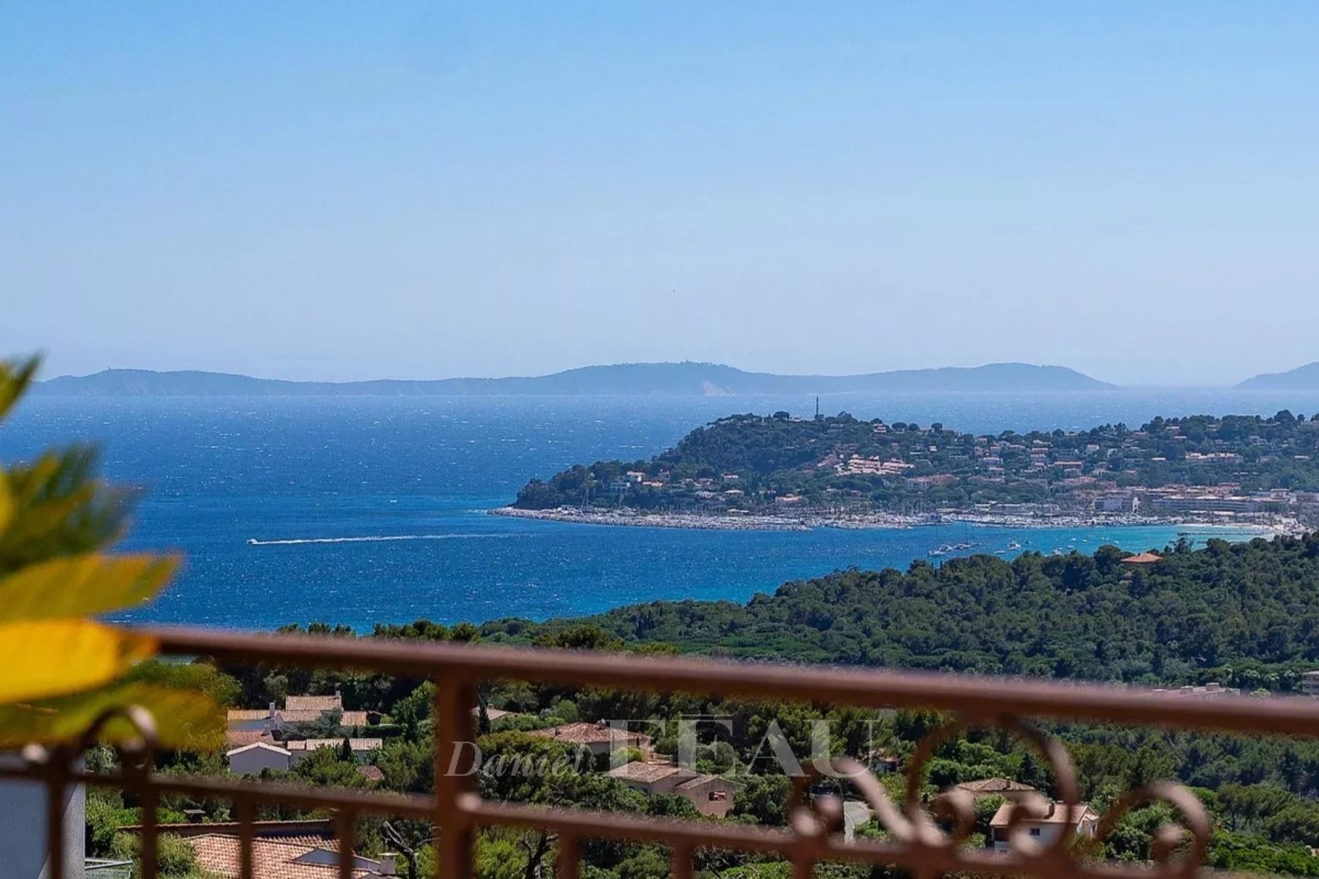 Luxury House for sale in La Croix-Valmer, 2 395 000 €, Photo 1