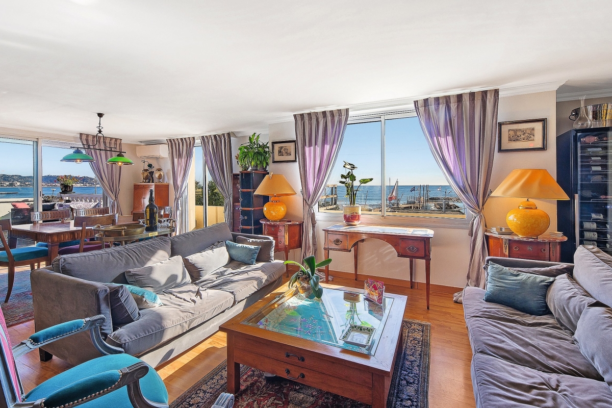 Appartement de luxe à vendre à Mandelieu-la-Napoule, 980 000 €, Photo 2