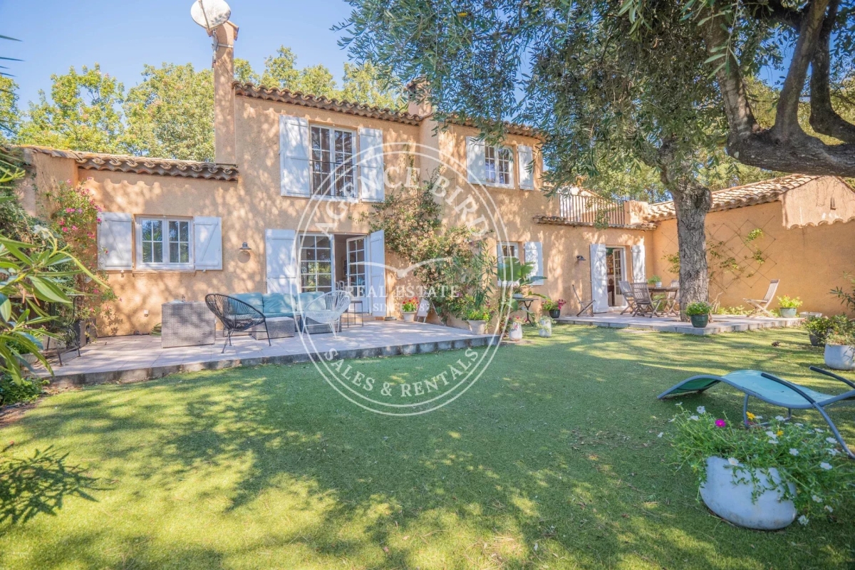 Luxury House for sale in Grimaud, 930 000 €, Photo 1