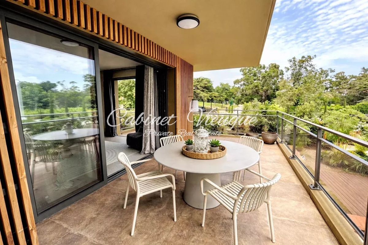 Luxury Apartment for sale in Grimaud, 1 065 000 €, Photo 2