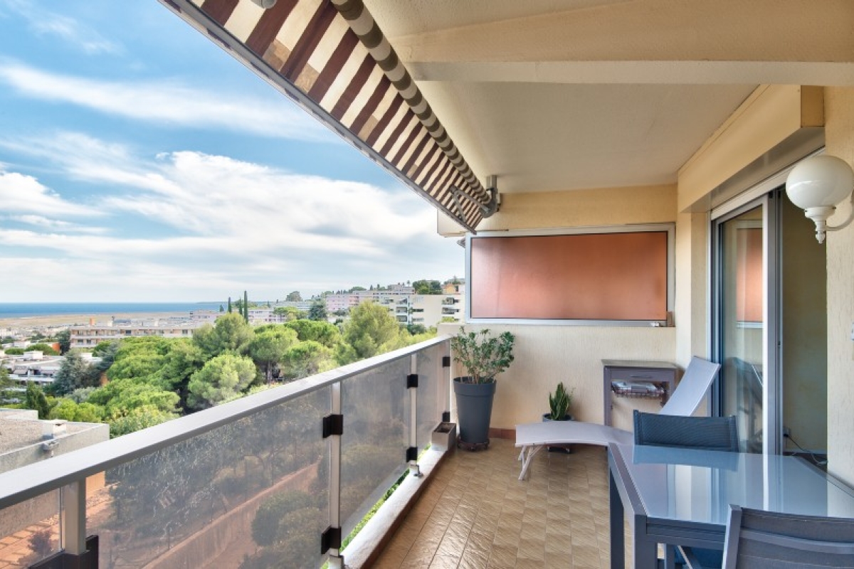 Luxury Apartment for sale in Nice, 438 000 €, Photo 2