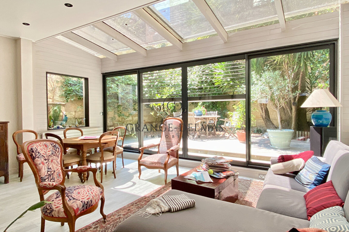 Maison de luxe à vendre à Bordeaux, 884 000 €, Photo 2