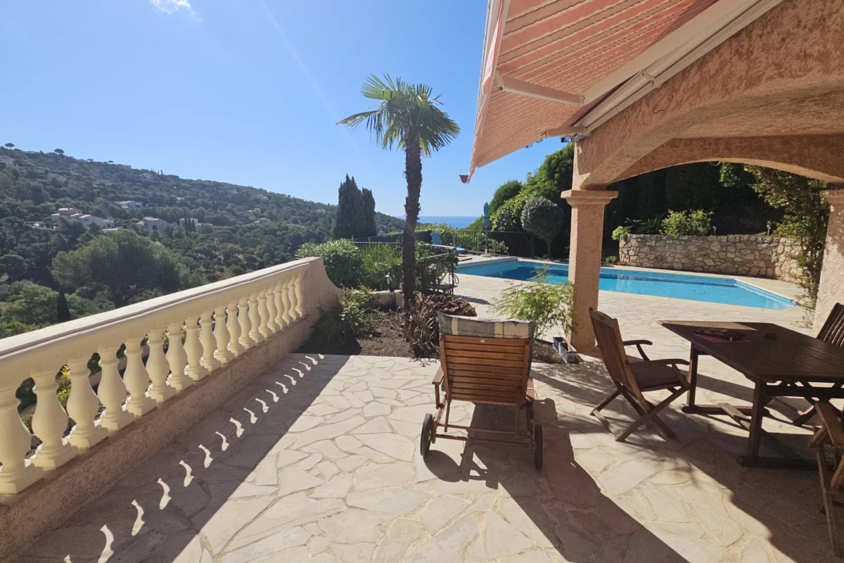 Luxury House for sale in Les Issambres, 990 000 €, Photo 3