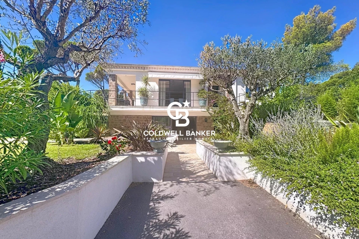 Luxury House for sale in Saint-Raphaël, 1 095 000 €, Photo 3