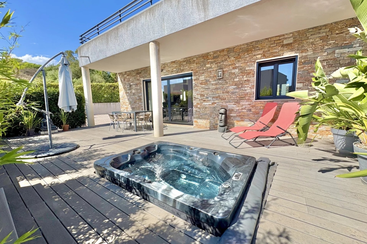 Luxury House for sale in Saint-Raphaël, 618 500 €, Photo 5