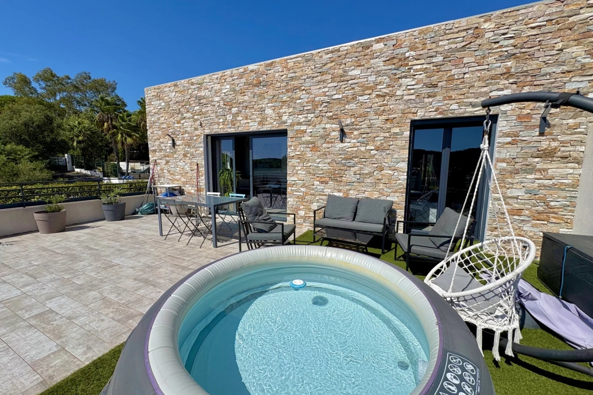 Luxury House for sale in Saint-Raphaël, 618 500 €, Photo 7