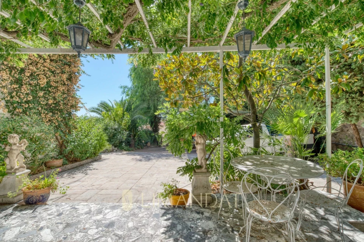 Maison de luxe à vendre à Menton, 3 180 000 €, Photo 1